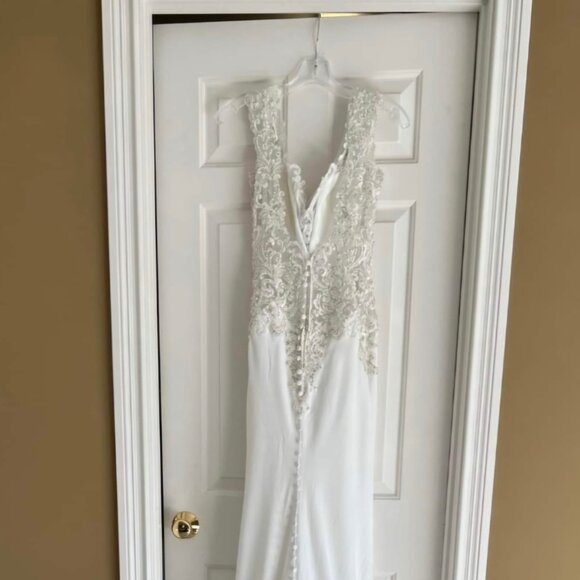 Allure Bridal 9417 Wedding Gown - Picture 8 of 11